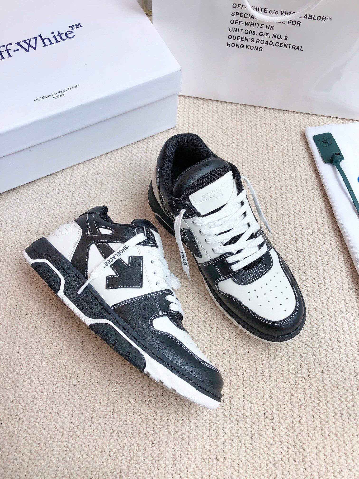 Off-White 'Out of Office' - White/Black Sneakers