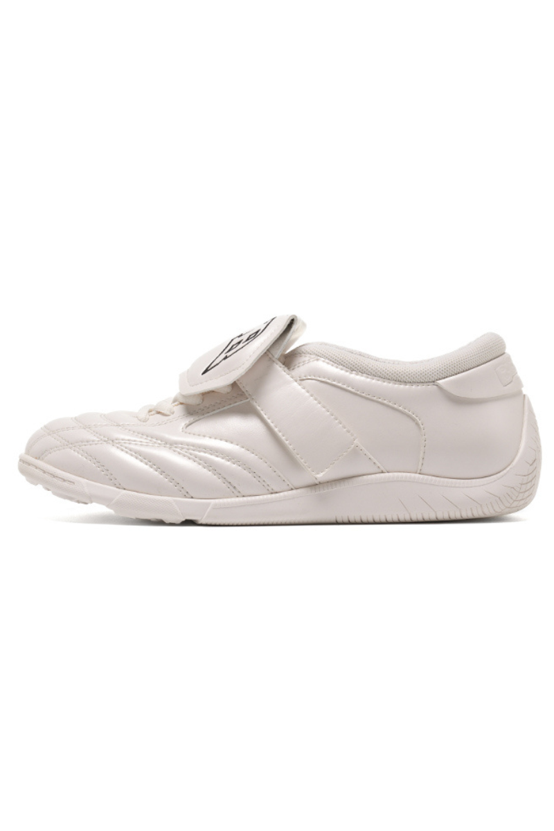 White Velcro Athletic Training Shoes - Wolvess
