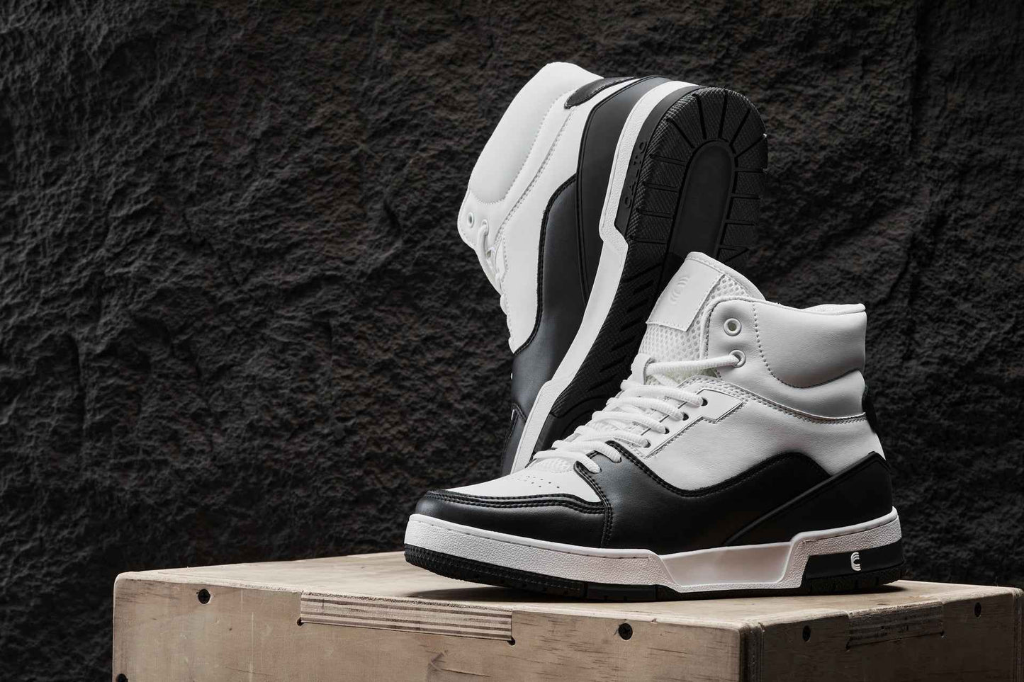 CALTO - S4752 - 3 Inches Taller (White/Black) - High Top Sneakers Tallmenshoes.com