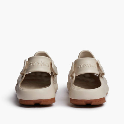 Dogtooth Clog