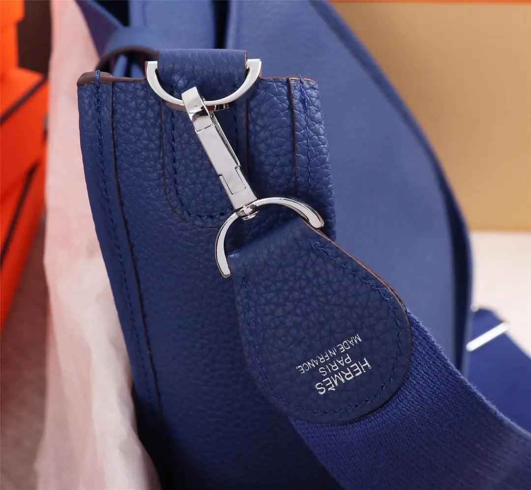 Sneakernational - Evelyne Bag 006