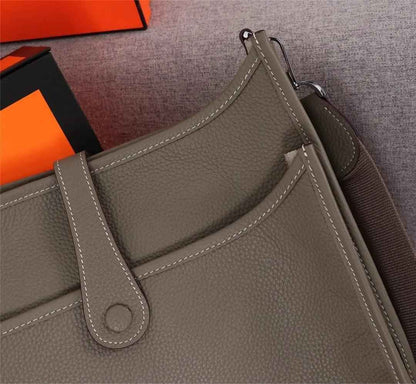 Sneakernational - Evelyne Bag 008