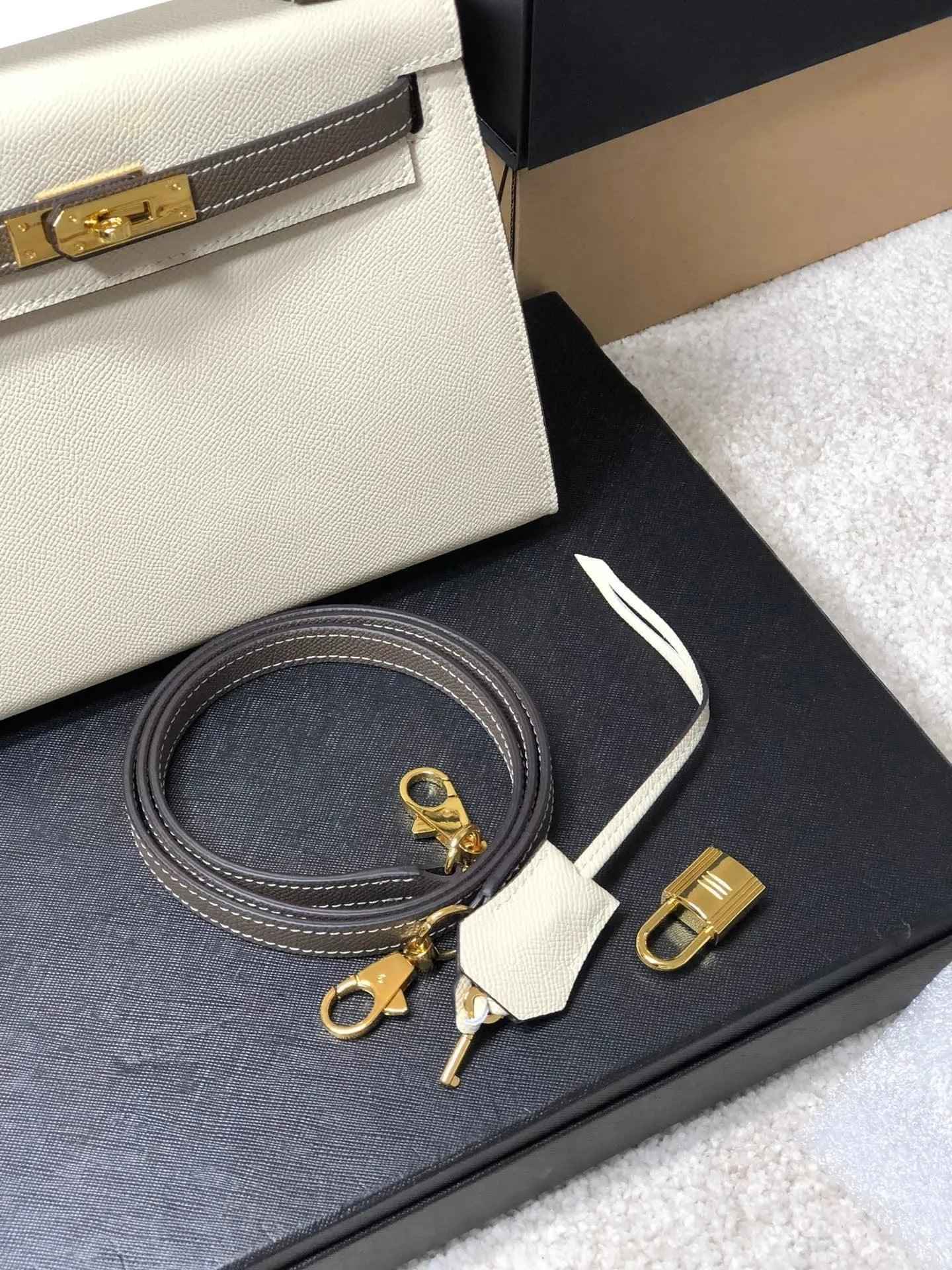 Sneakernational - Kelly Bag 0015