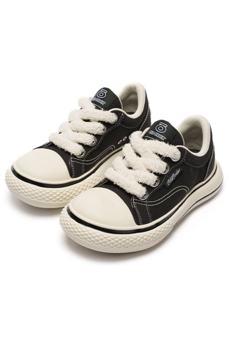 Classic Canvas Low-Top Sneakers - Wolvess