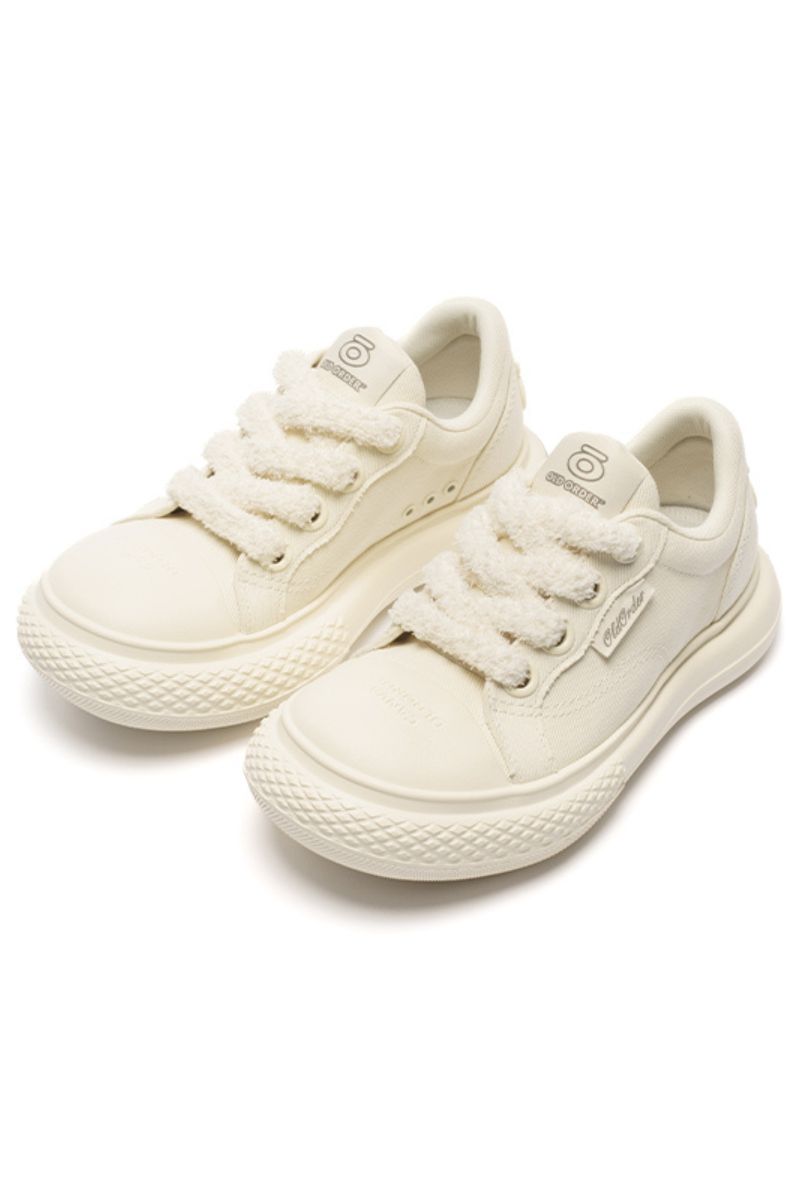Fuzzy Lace Canvas Sneakers Triple Cream - Wolvess