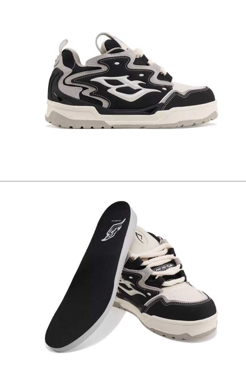 Black and White Retro Wave Sneakers - Wolvess