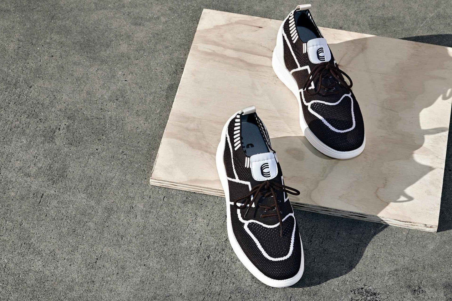 CALTO - X1342 - 2.8 Inches Taller (Mocha Brown/White) - Lace Up Casual Walker - Lightweight Tallmenshoes.com