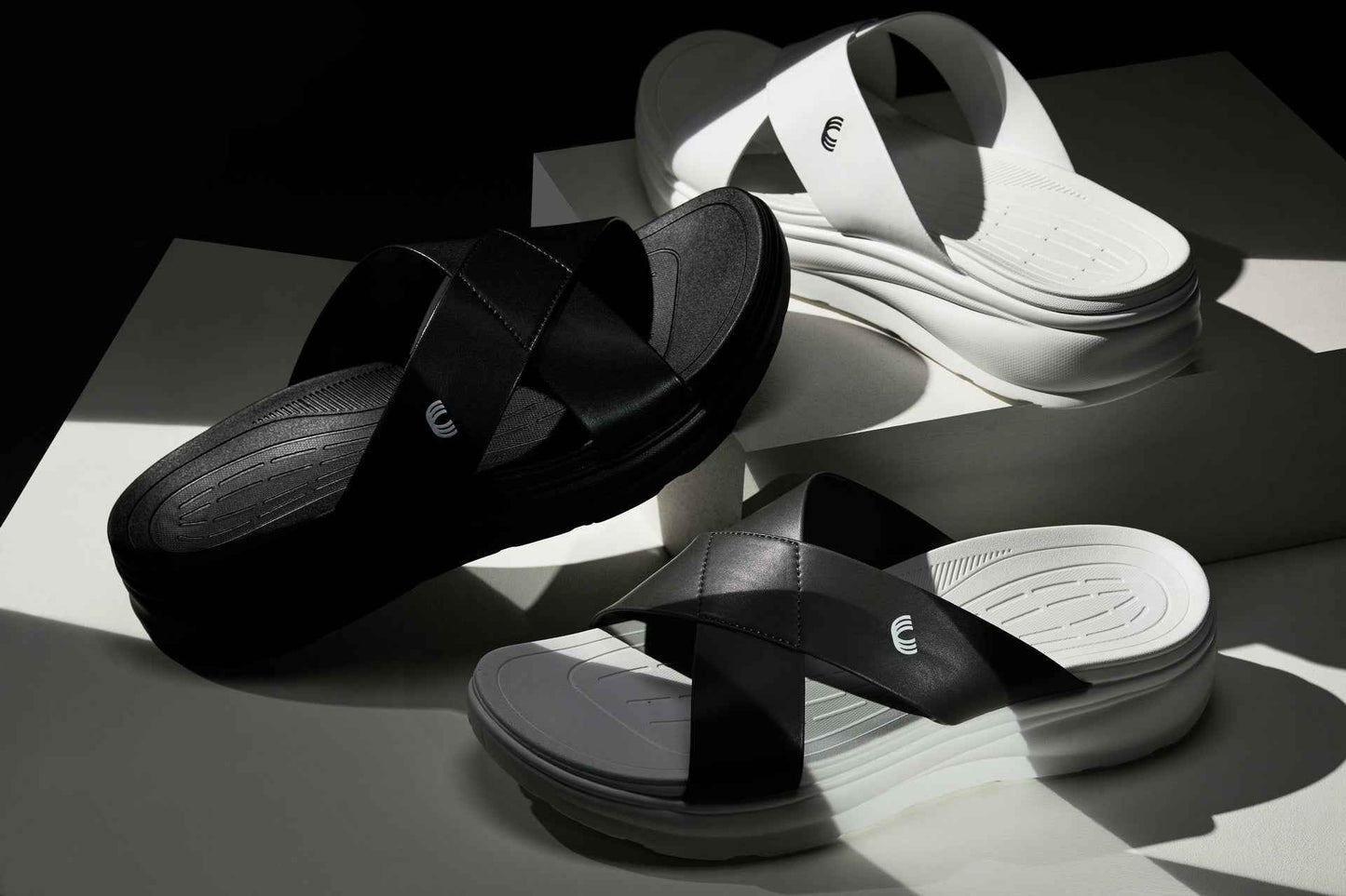 CALTO - X1652 - 2 Inches Taller (Black/Matte Black) Tallmenshoes.com