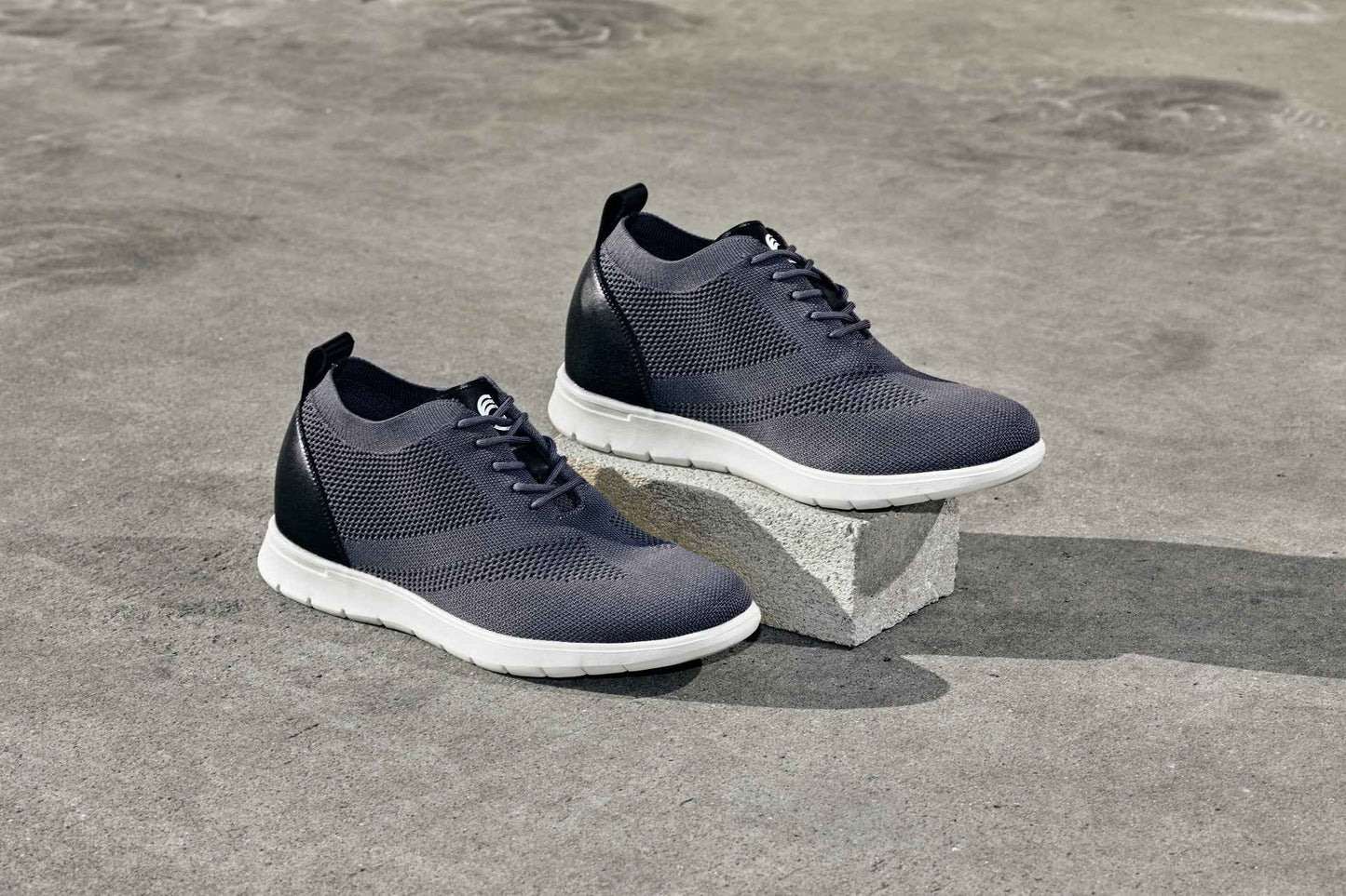 CALTO - X2213 - 2.4 Inches Taller (Moon Gray/Black) - Lace Up Casual Walker - Lightweight Tallmenshoes.com