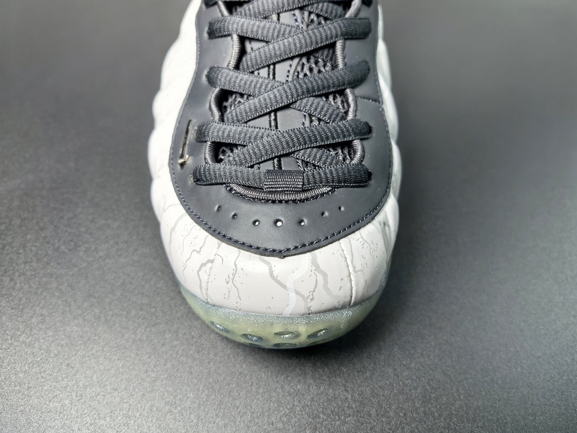 Air Foamposite One Premium “Armory Navy” AIR JORDAN