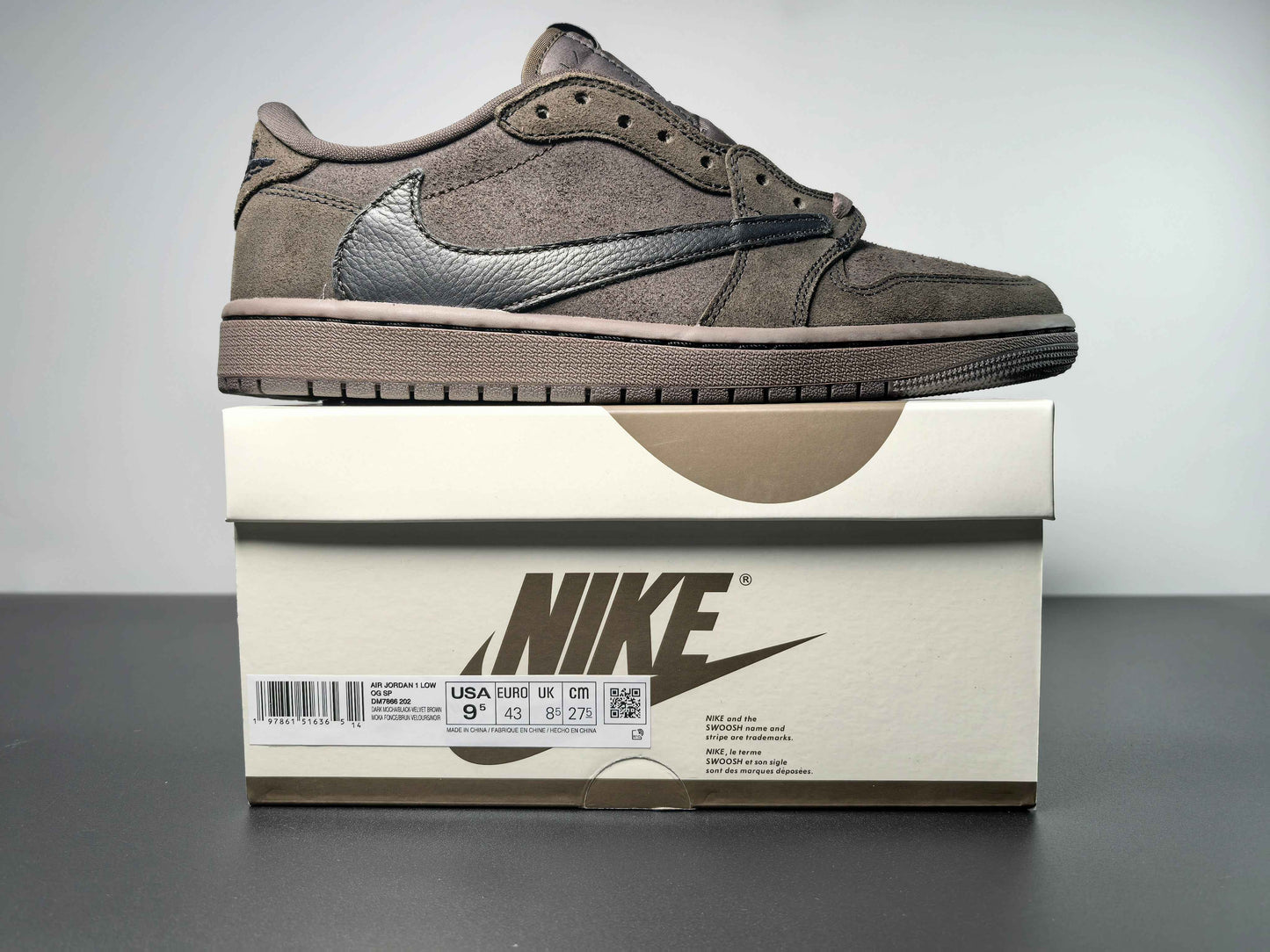 Custom Travis Scott x Air Jordan 1 Low OG “ DM7866-202