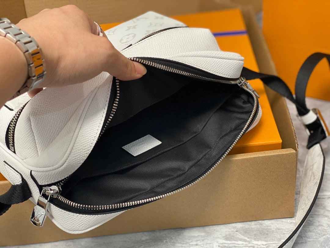 LV Taigarama Outdoor M30233