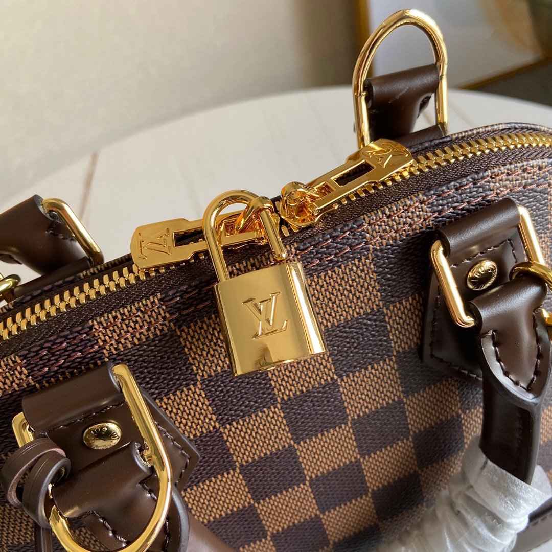 VL - Luxury Edition Monogram Bags LUV 142