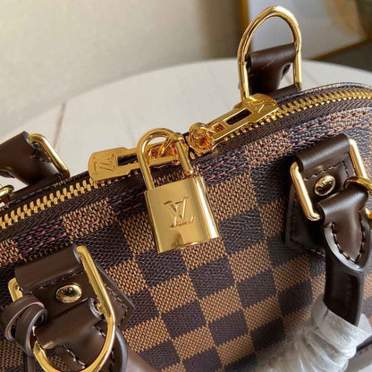 VL - Luxury Edition Monogram Bags LUV 142