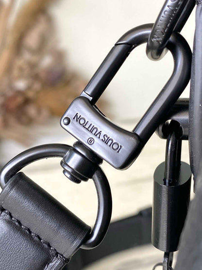 Wolvess Speedy Bandoulière 30 Monogram Leather M24435