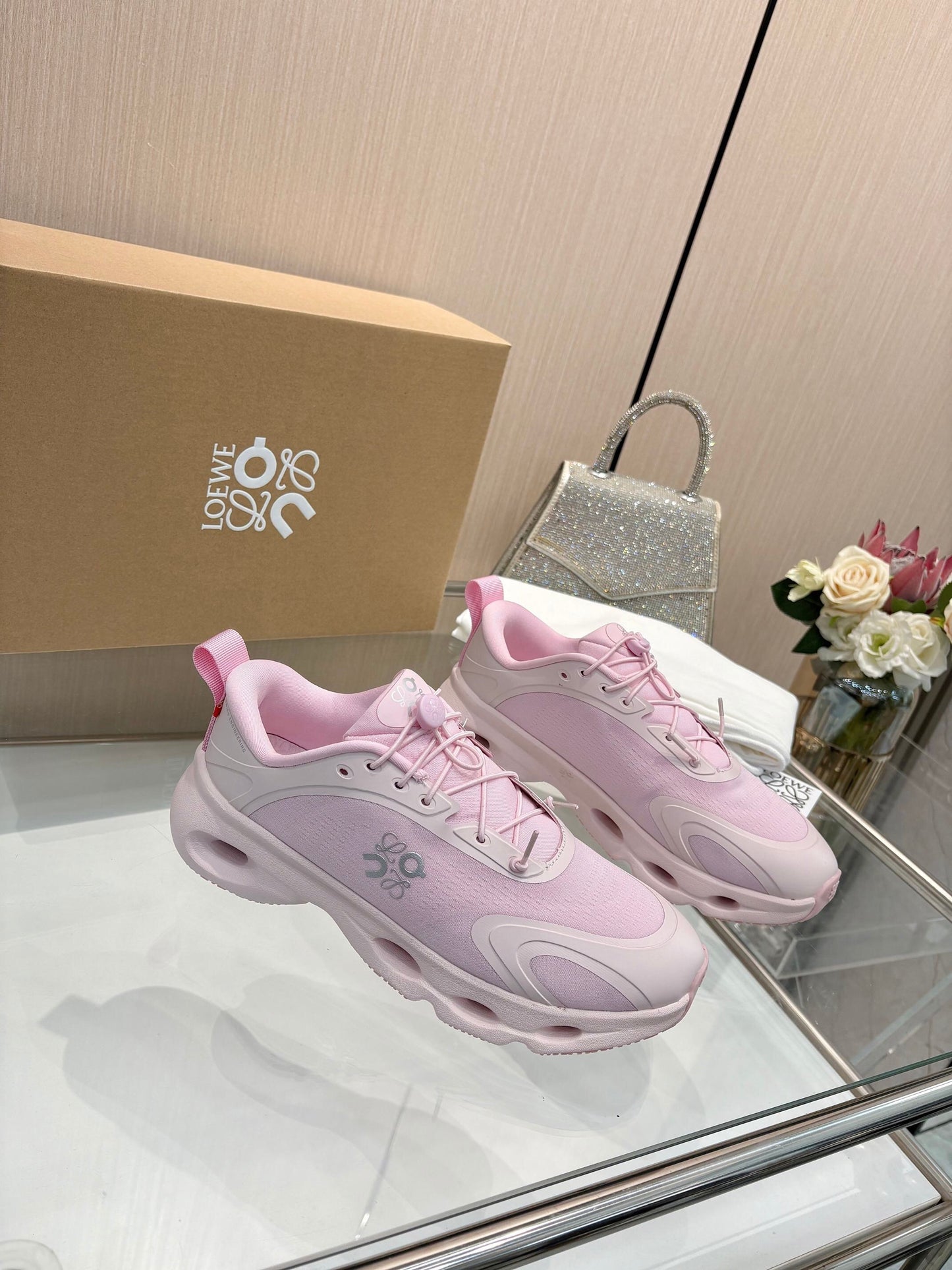 LOEWE x On Cloudsolo loewe