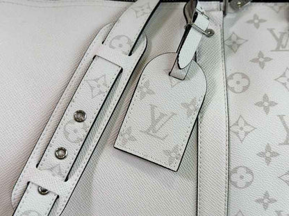 Wolvess - LOV Bags - 411