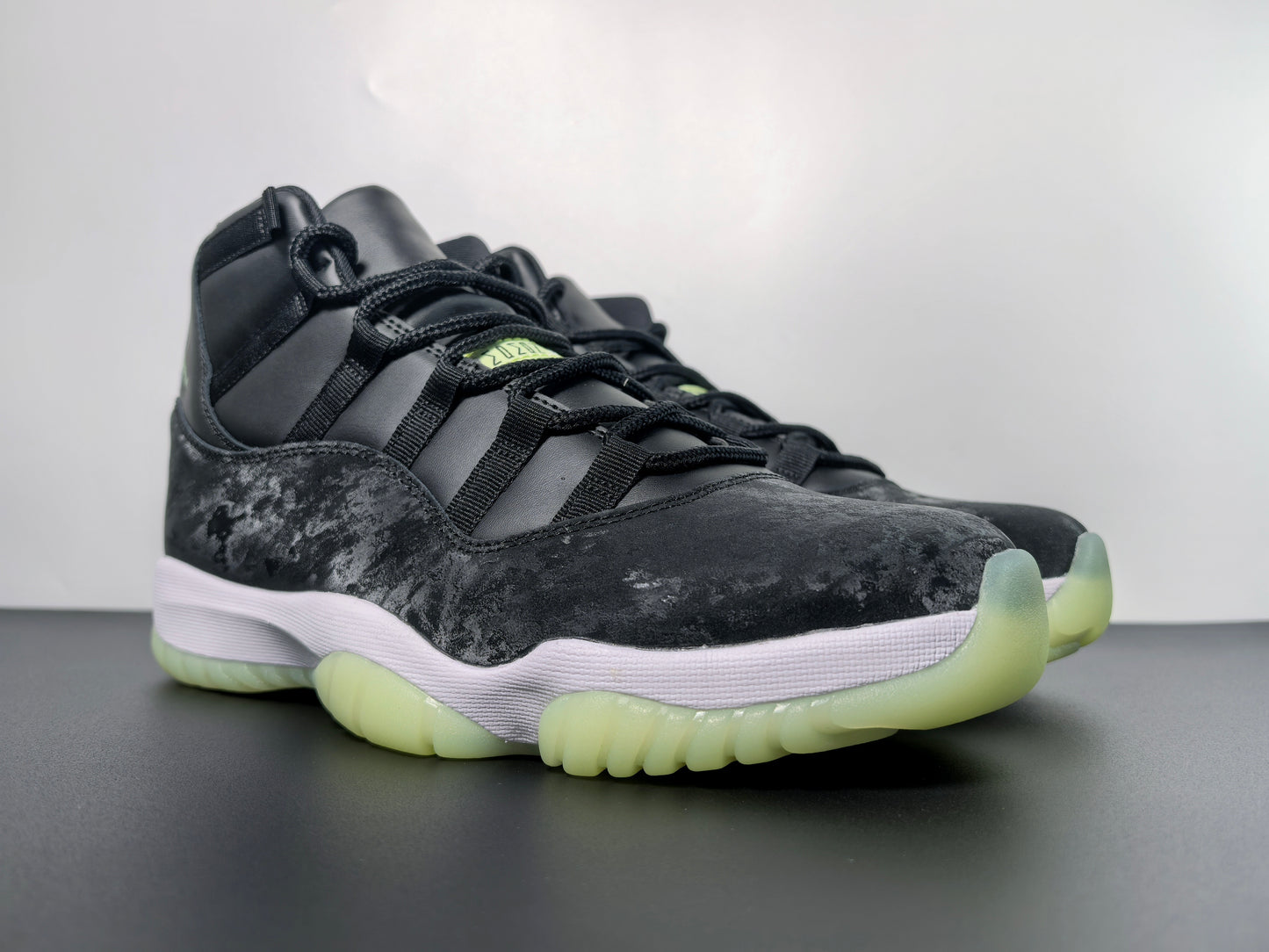 Air Jordan 11 “Sneaker School” air jordan