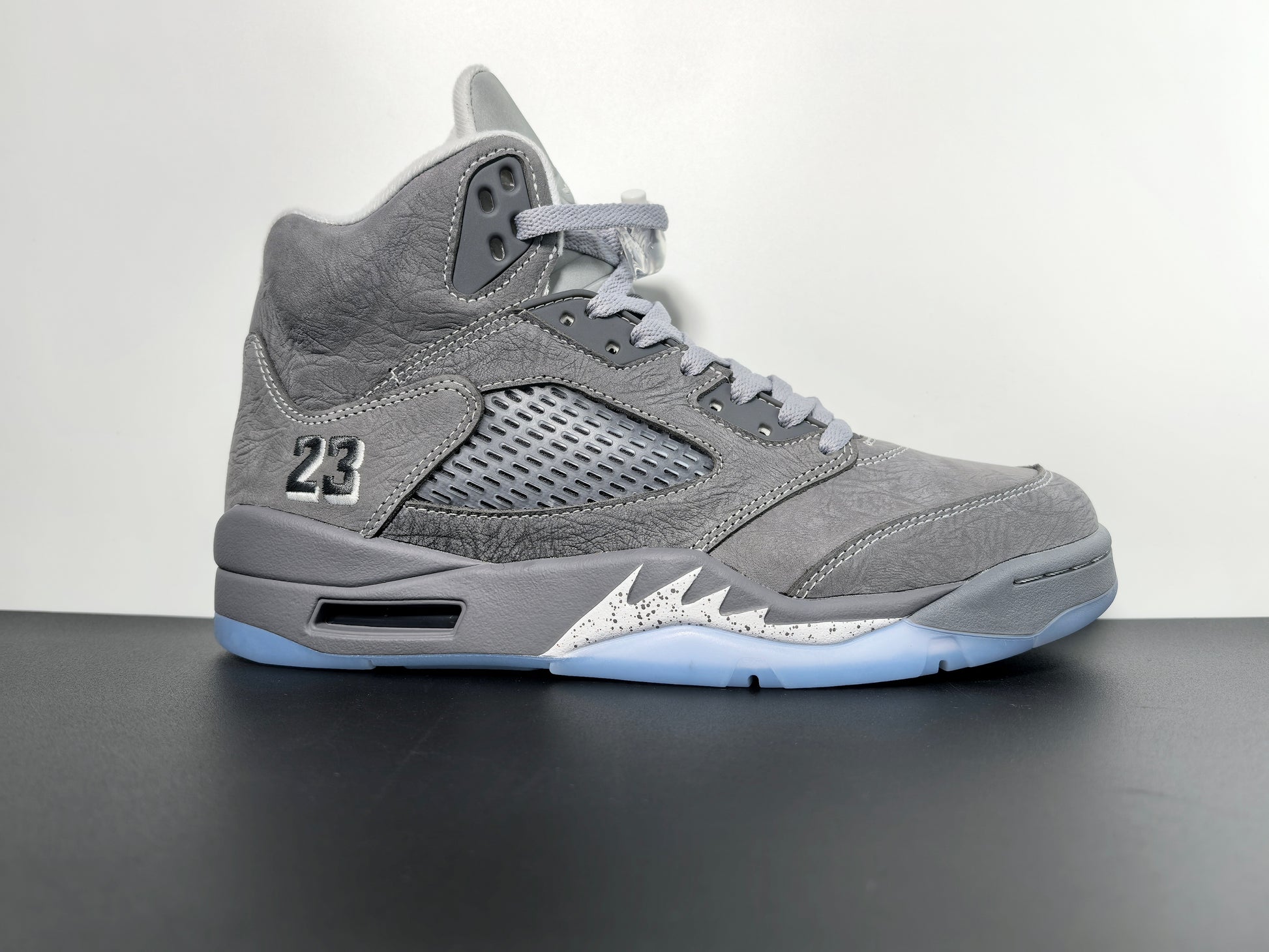 Air Jordan 5 “Wolf Grey” air jordan