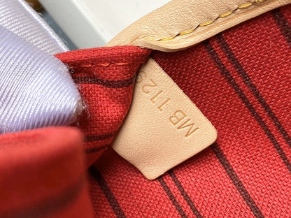 Wolvess - LOV Bags - 1613 Wolvess