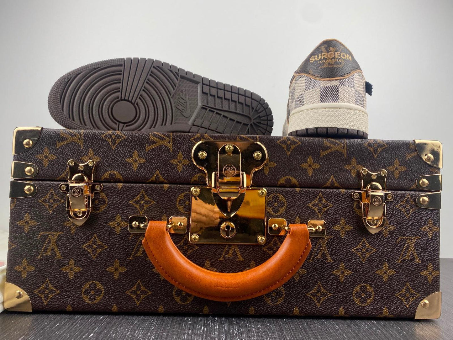 Custom Air Force 1 LV Low Surgeon Los Angeles Wolvess