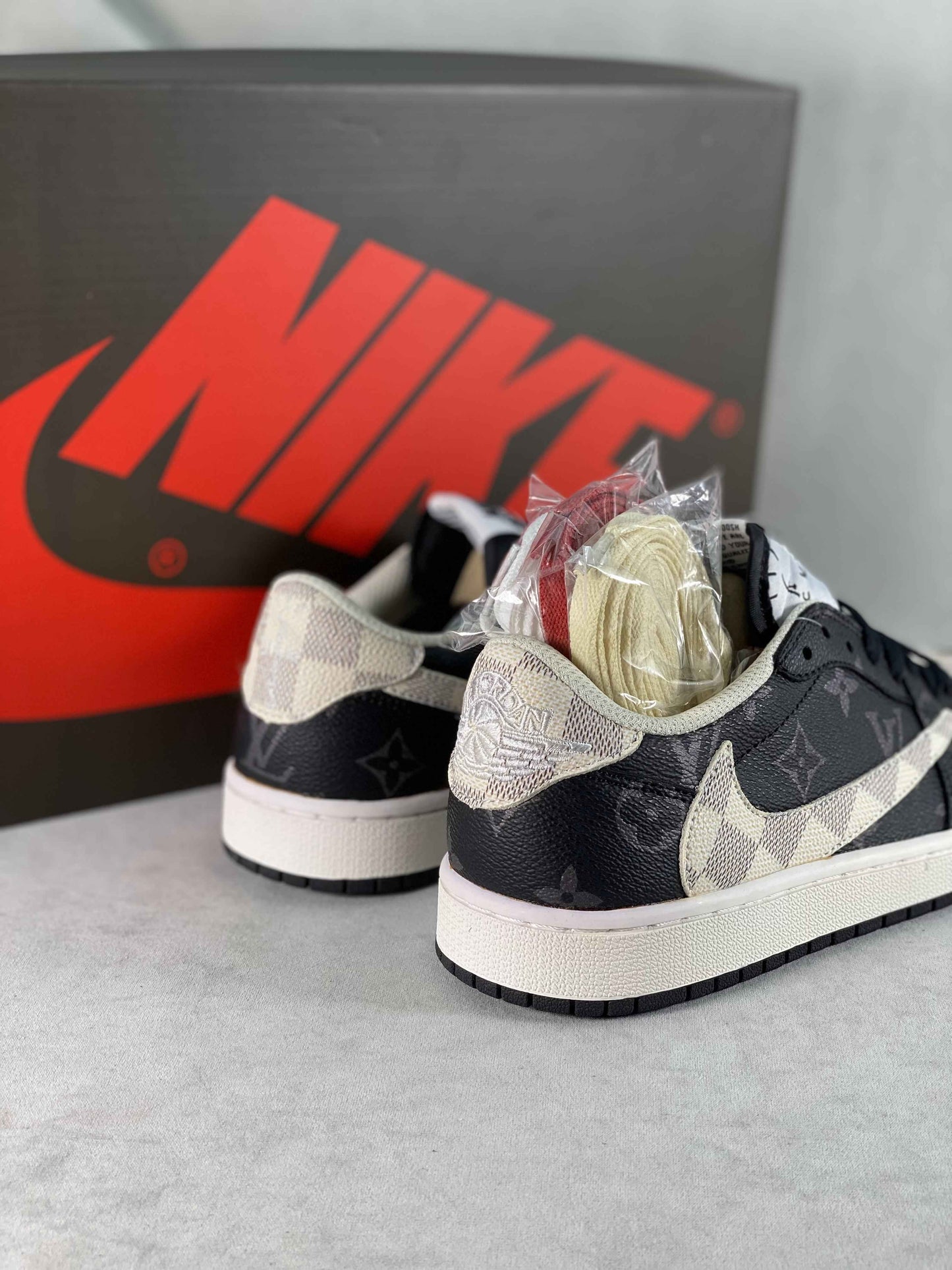 Custom Travis Scott Fragment Air Jordan 1 Low TS x LV DM7866-512