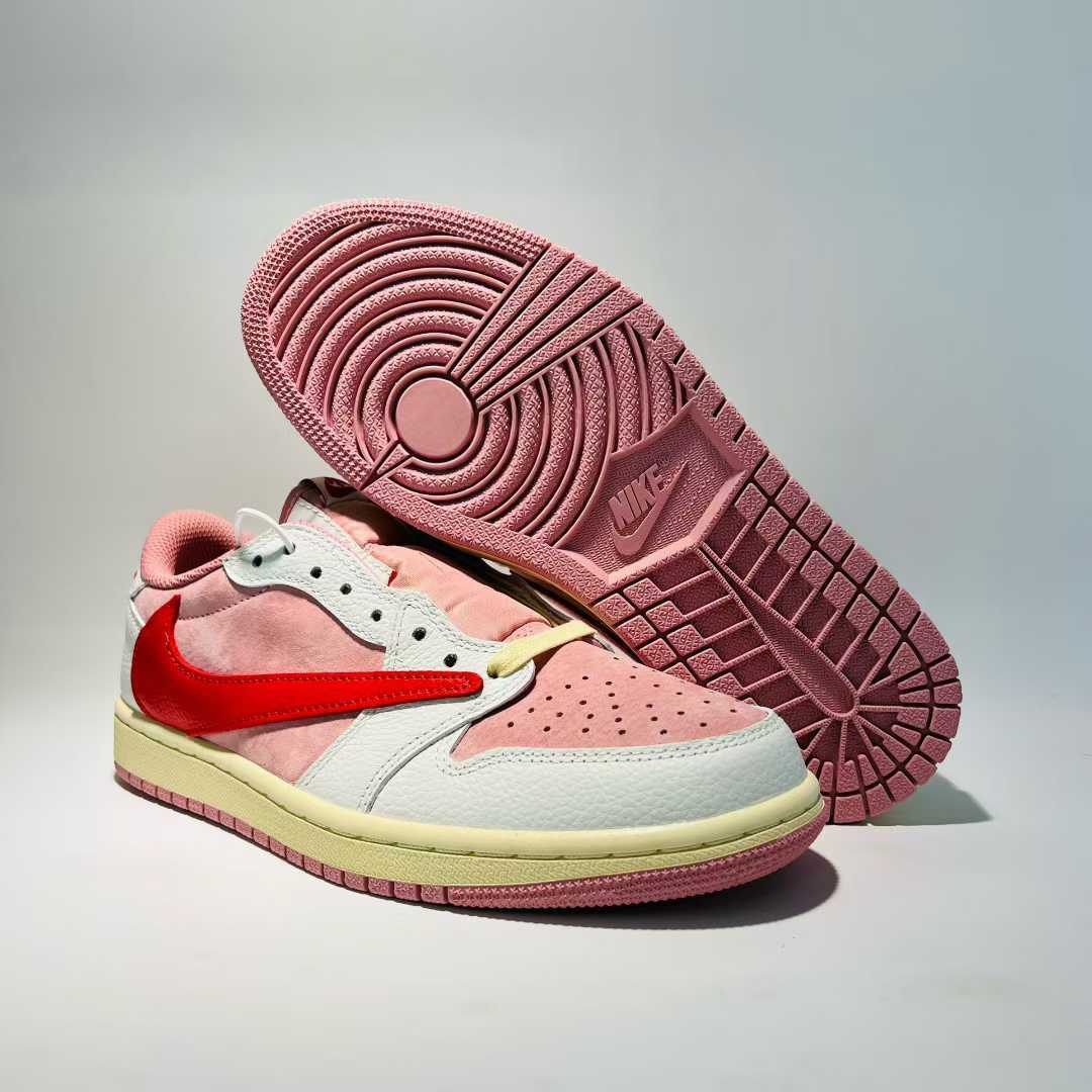 Travis Scott x Air Jordan 1 Low OG Luxuryurbanwear