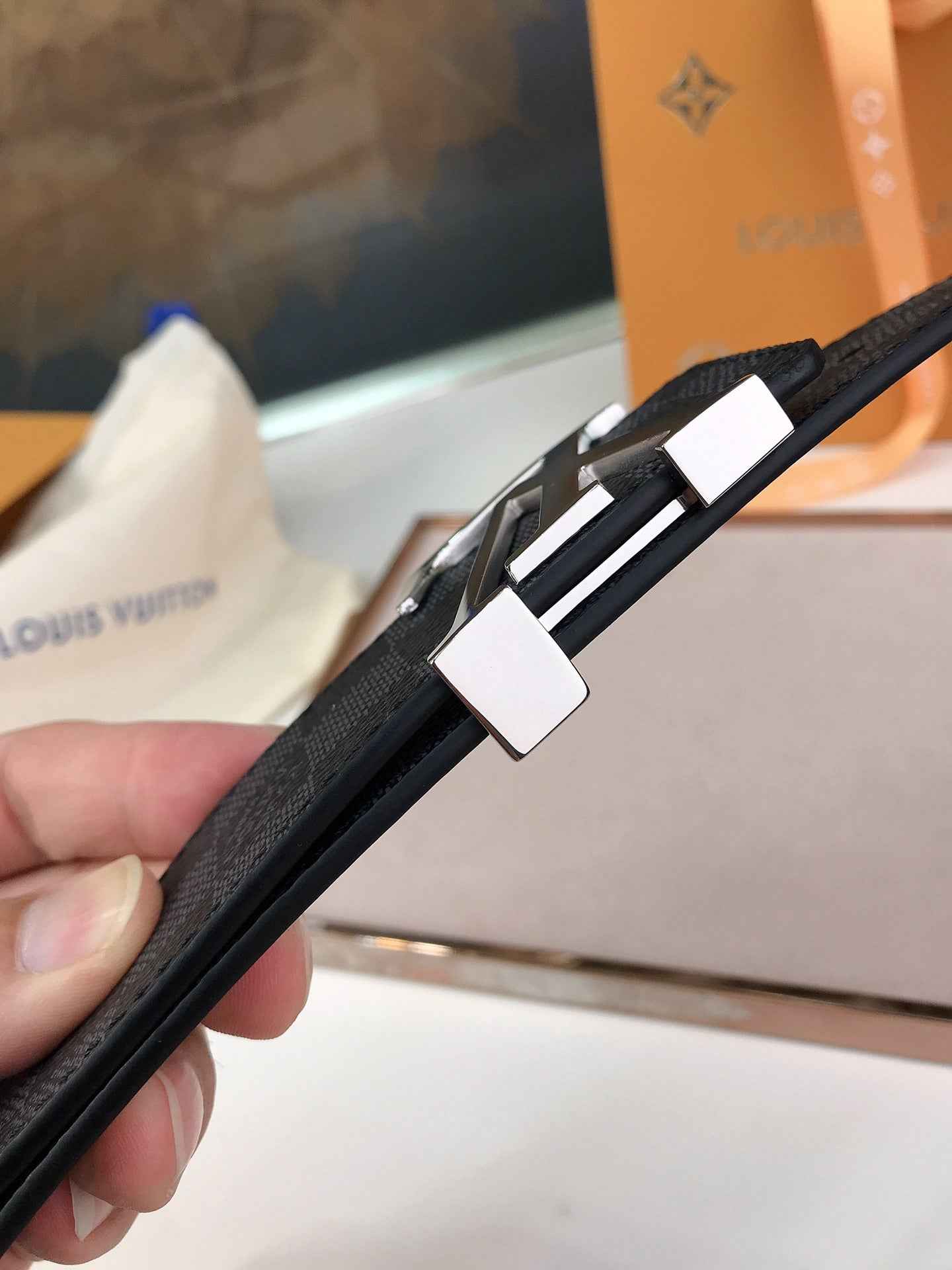 Vl - Luxury  LUV  BELTS 005