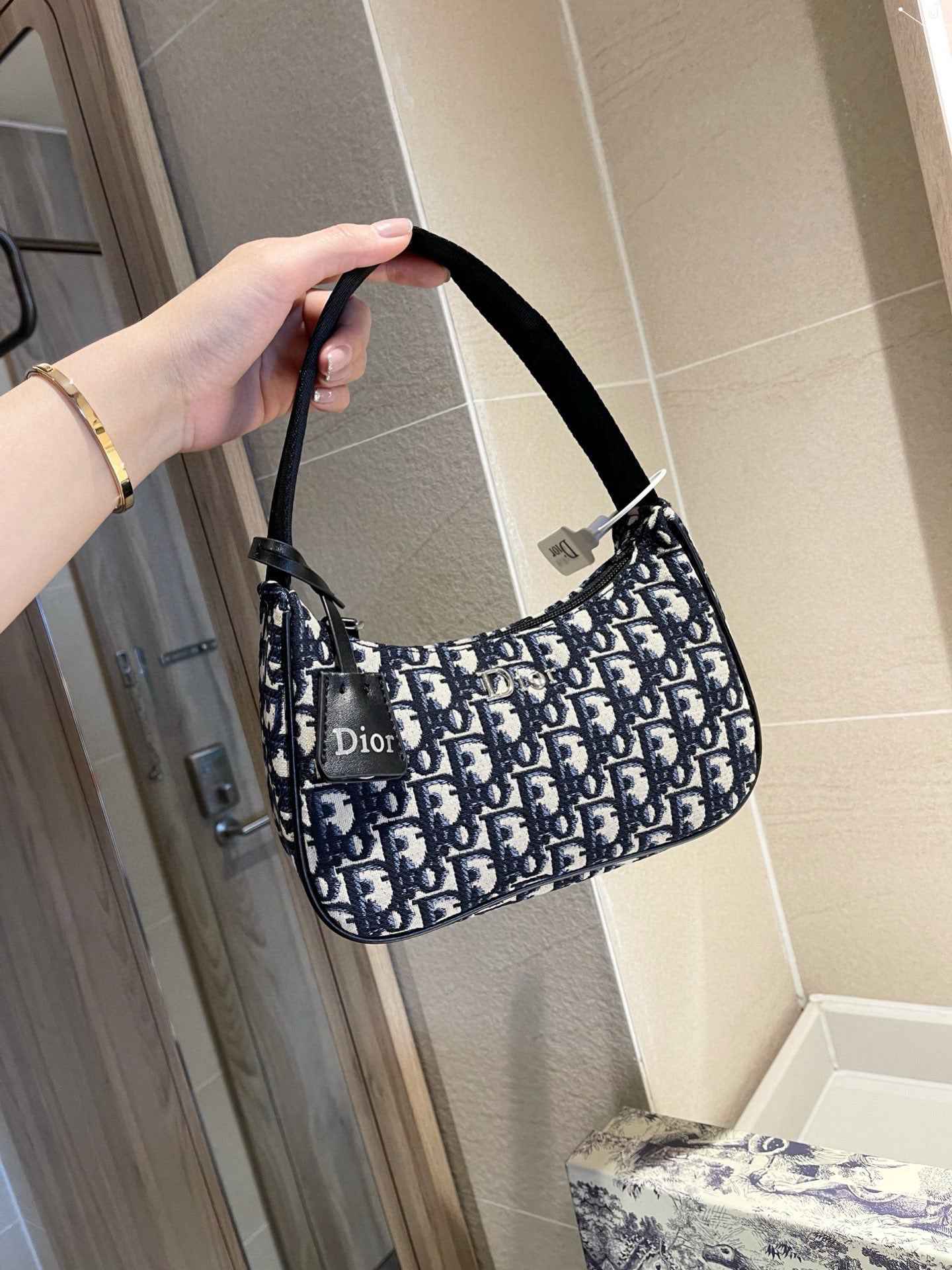 VL - Luxury Edition Bags DIR 317