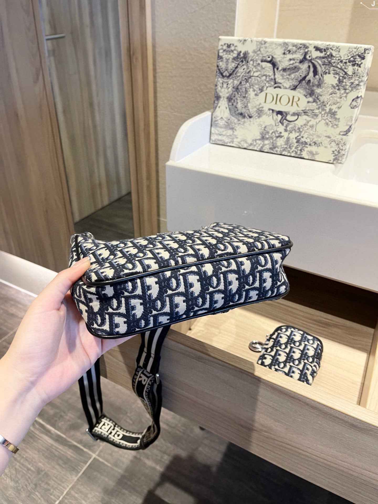 VL - Luxury Edition Bags DIR 302