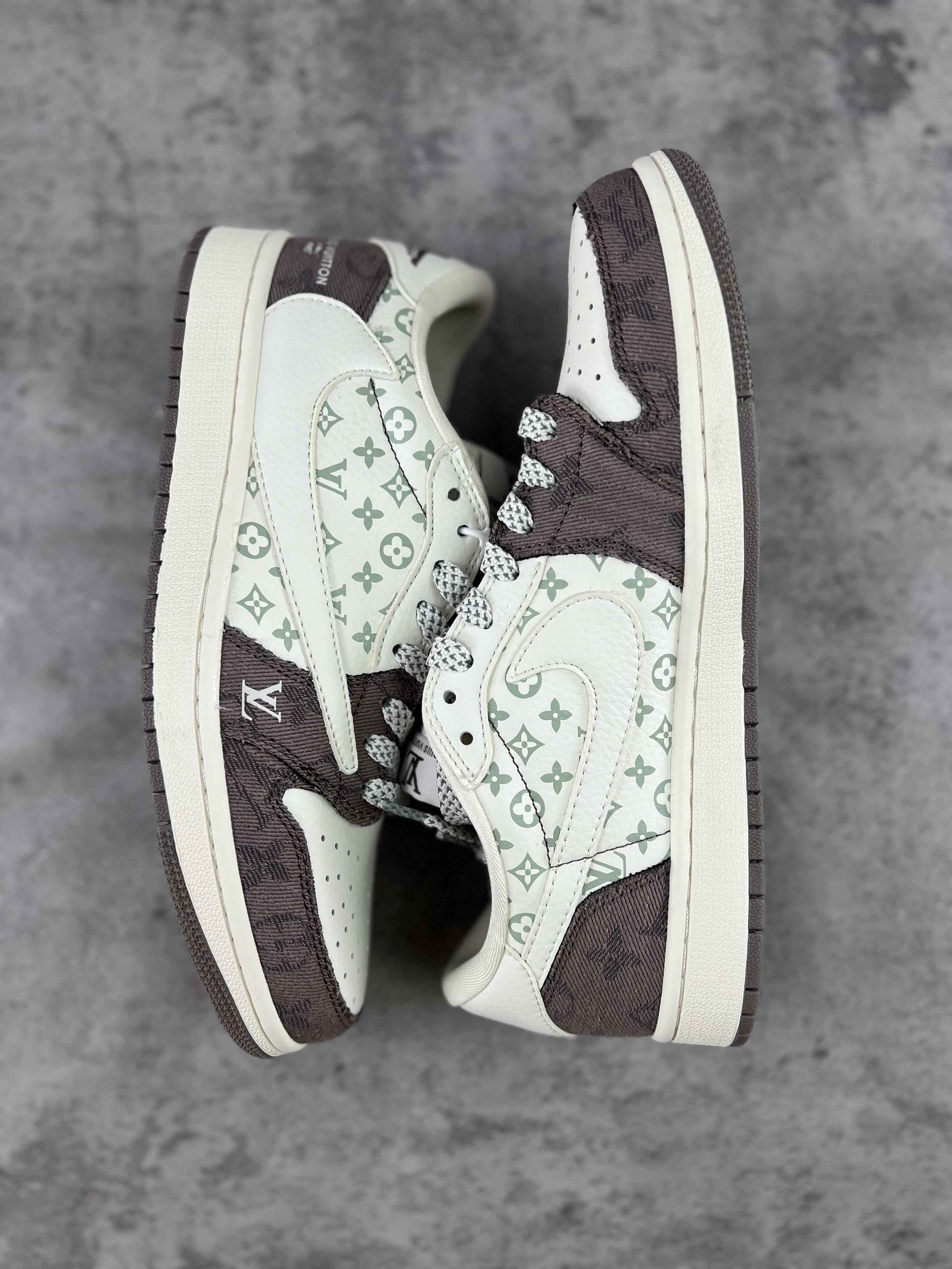 Custom Travis Scott x LV x Air Jordan 1 Low SJ2068 105