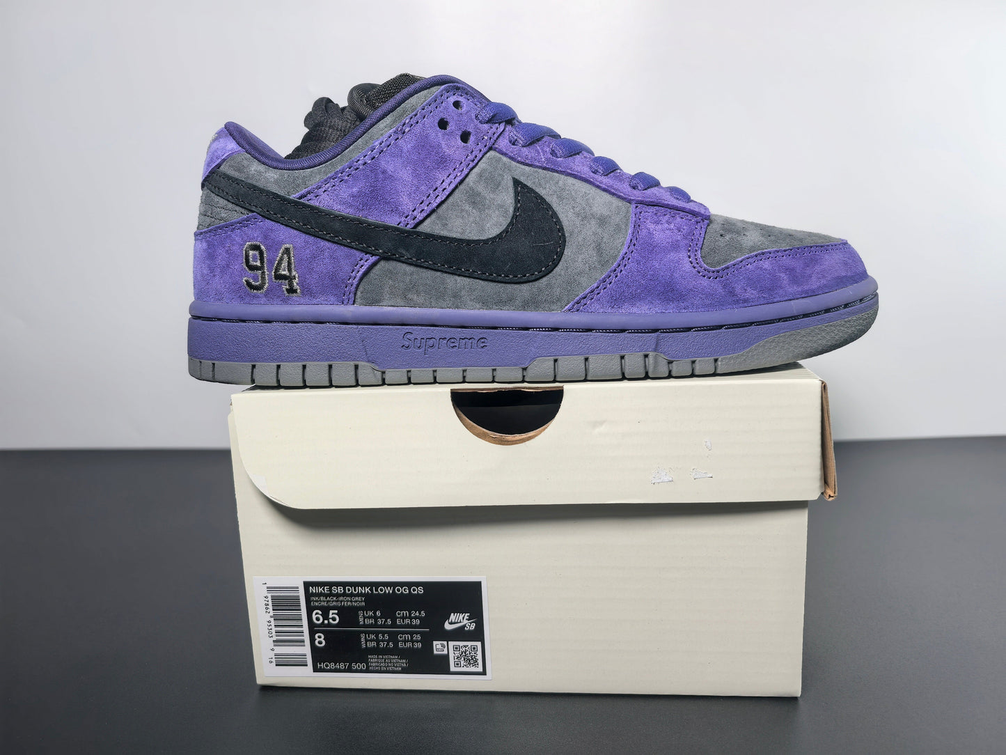 Supreme x Dunk SB LOW PRO OG QS Luxury Urban Wear