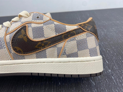 Custom Air Force 1 LV Low Surgeon Los Angeles Wolvess