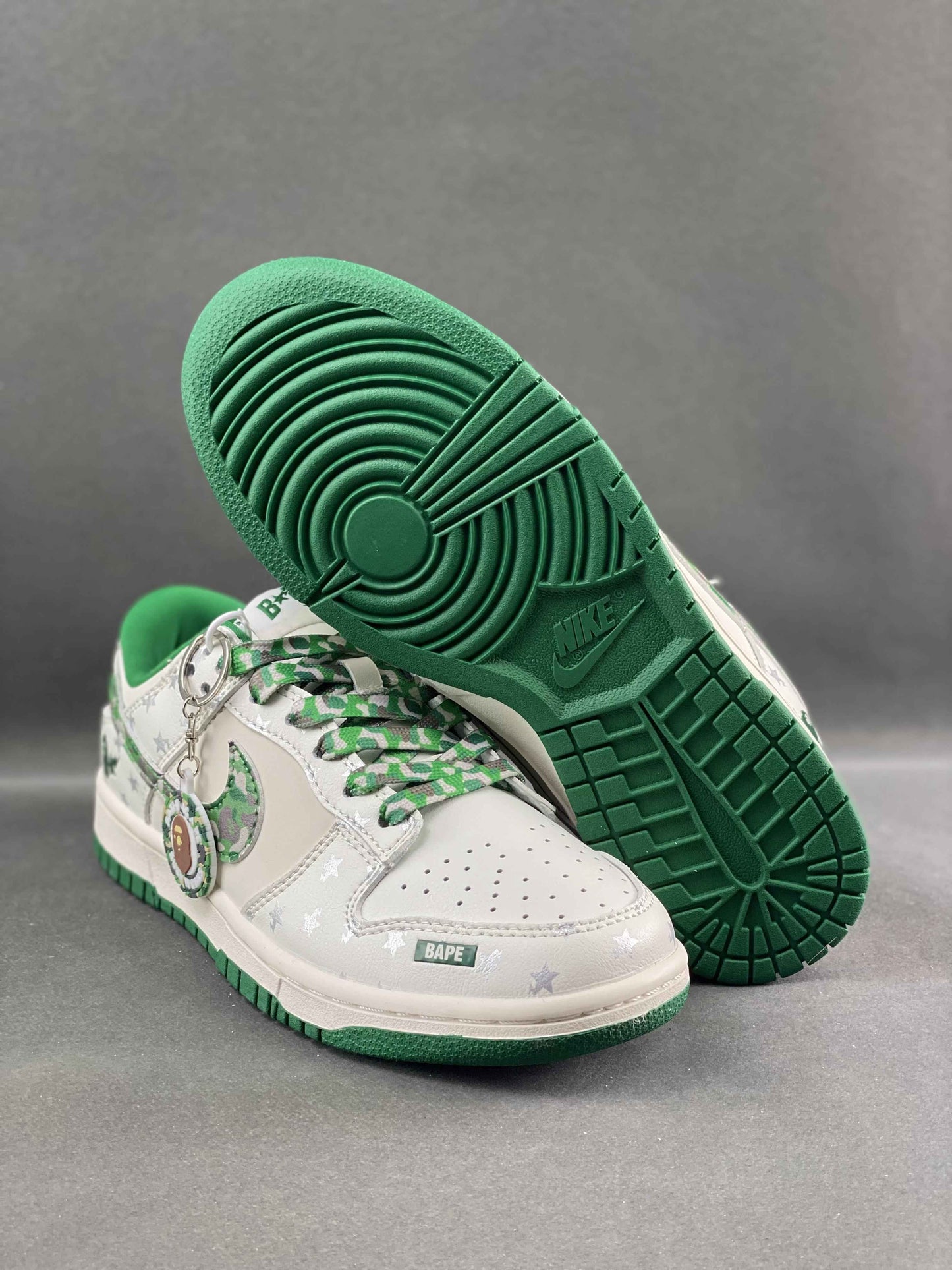 Custom SB Dunk X BAPE DW1098-349