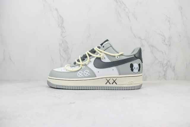 Custom Air Force 1 Low x KAWS KS6868-666