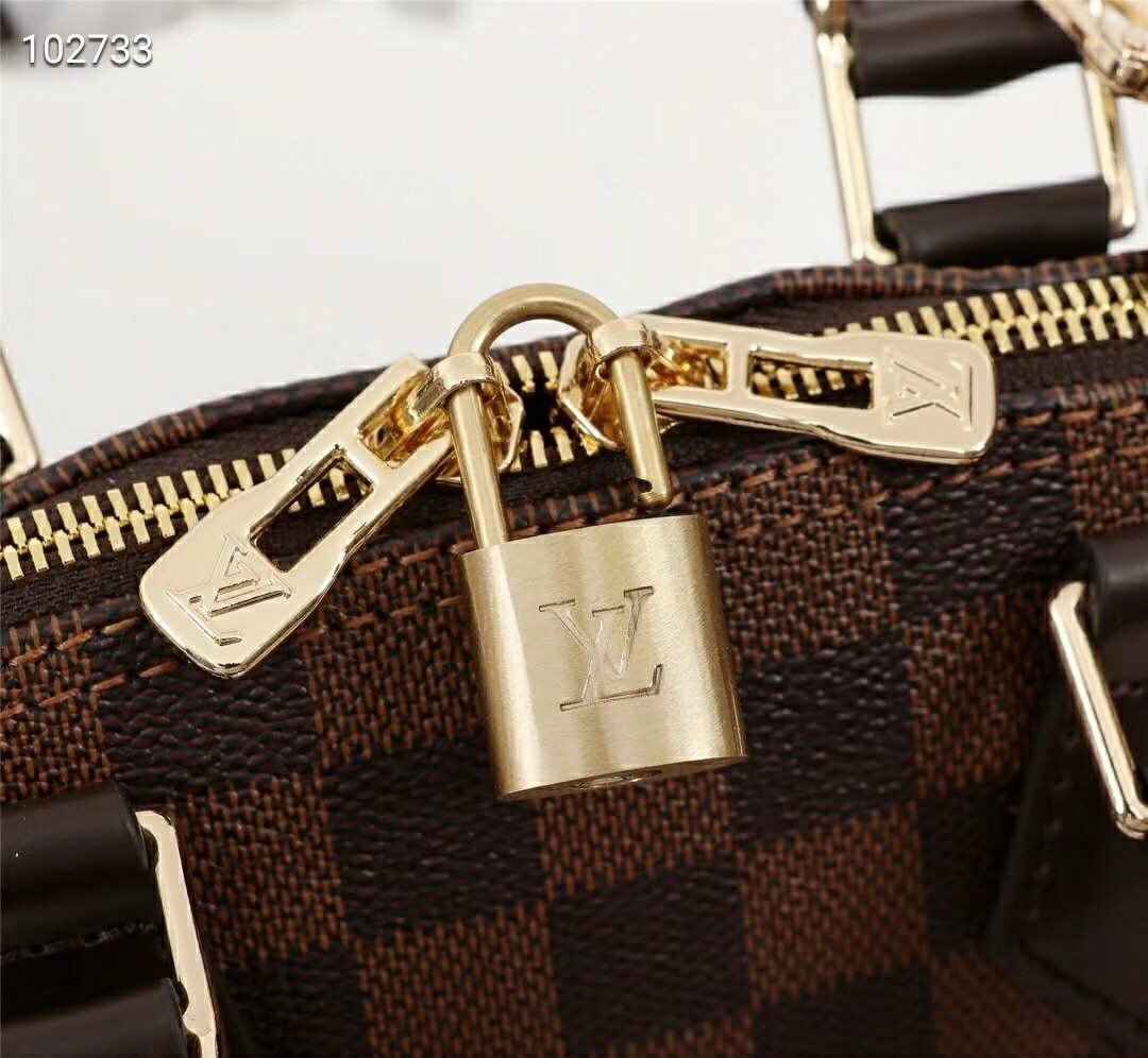 VL - Luxury Edition Monogram Bags LUV 300