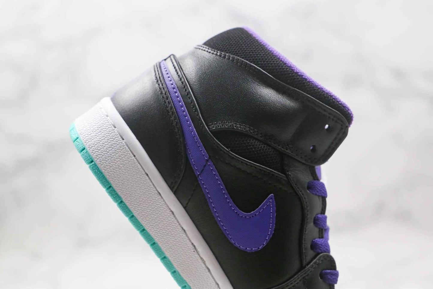 Custom Air Jordan 1 Purple Mid High Q