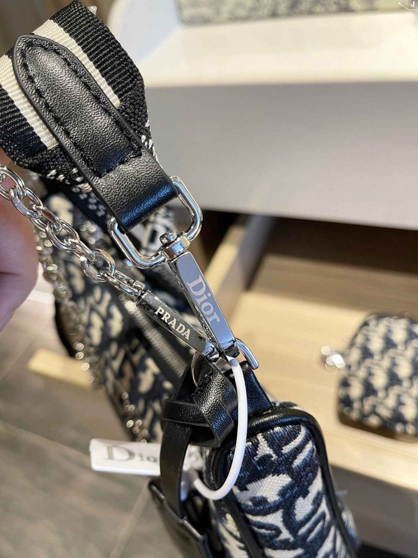 VL - Luxury Edition Bags DIR 302