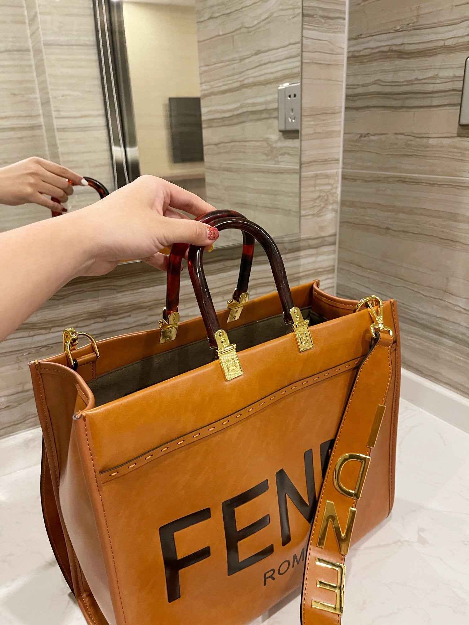 VL - Luxury Edition Bags FEI 112