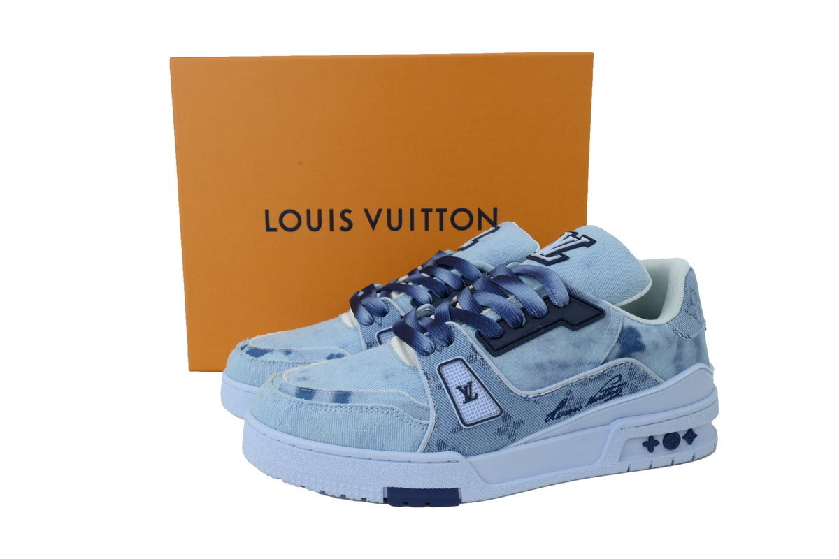 Monogram Louis ARCH Light Sneaker louis vuitton