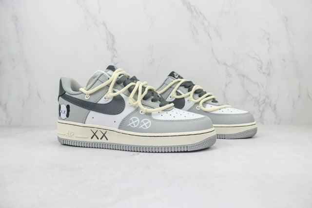 Custom Air Force 1 Low x KAWS KS6868-666