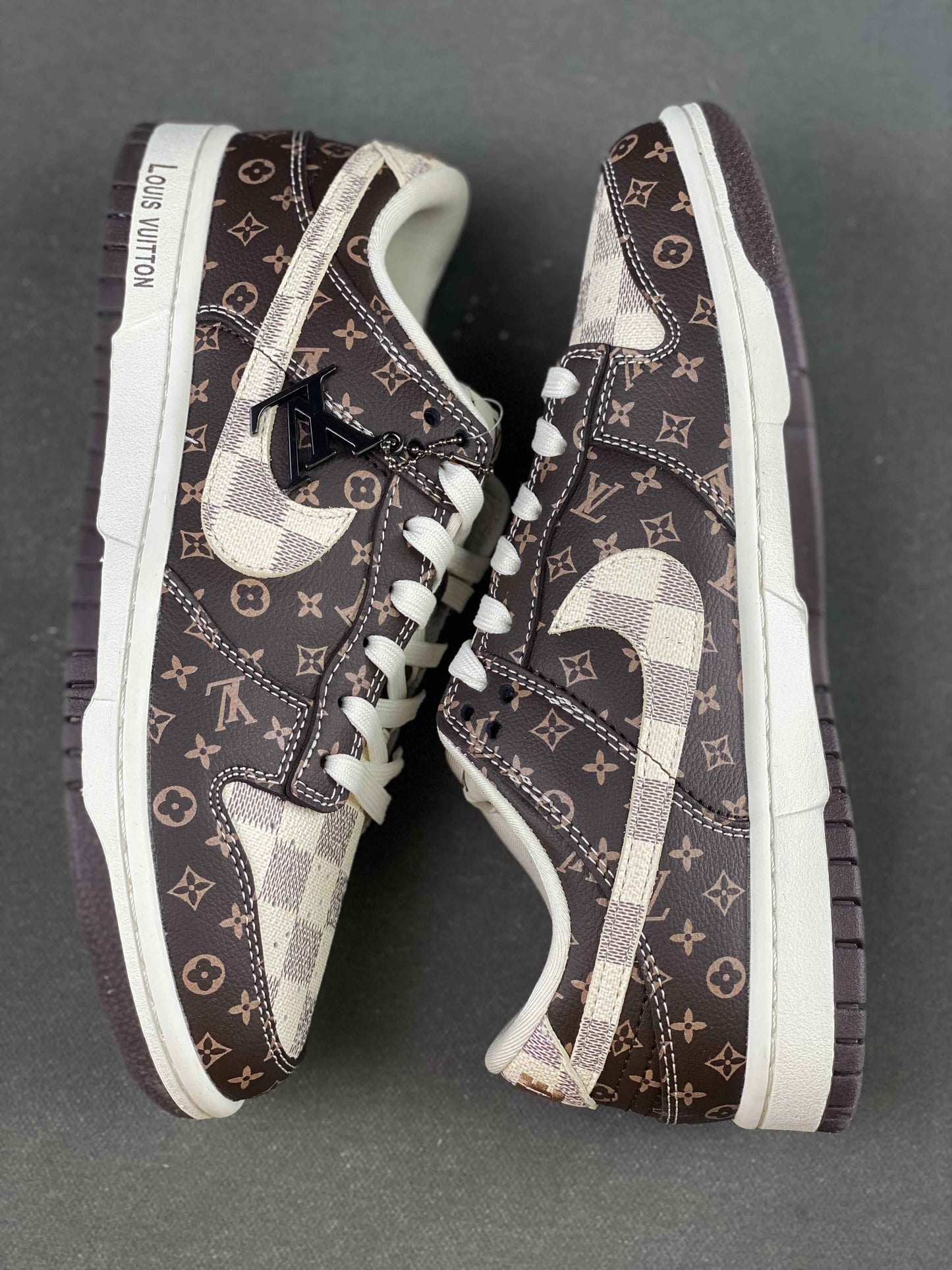 Custom Air Jordan 1 LV SJ2068-255 - Unique Style and Authenticity