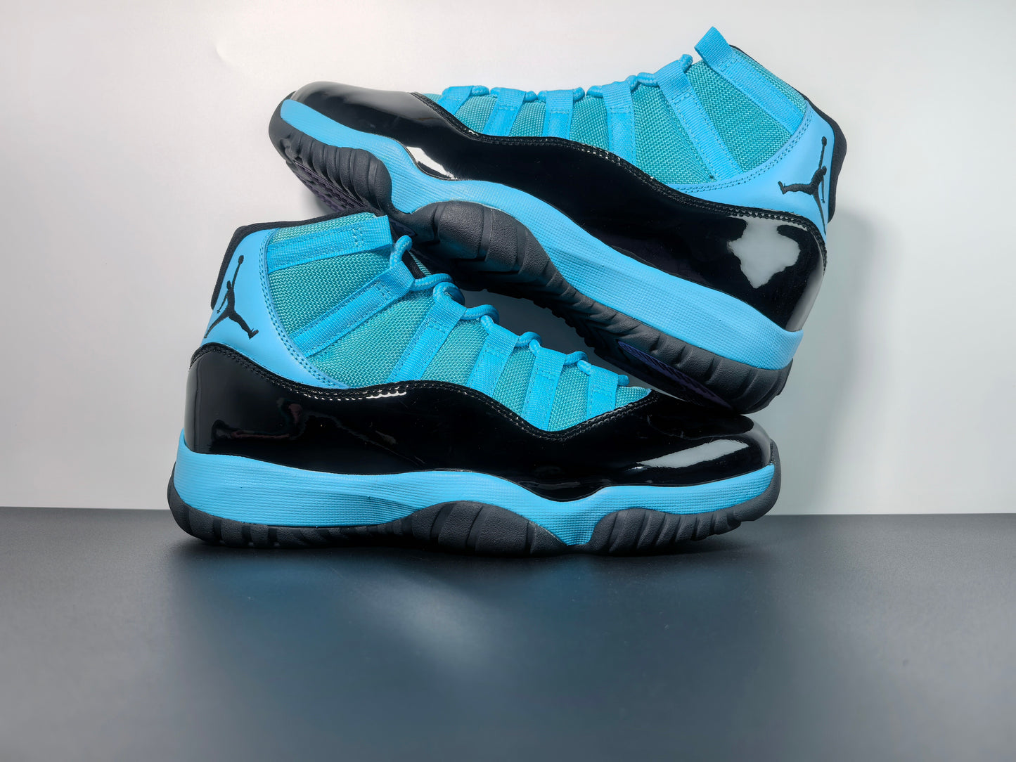 Air Jordan 11 CT8012-440 balenciaga