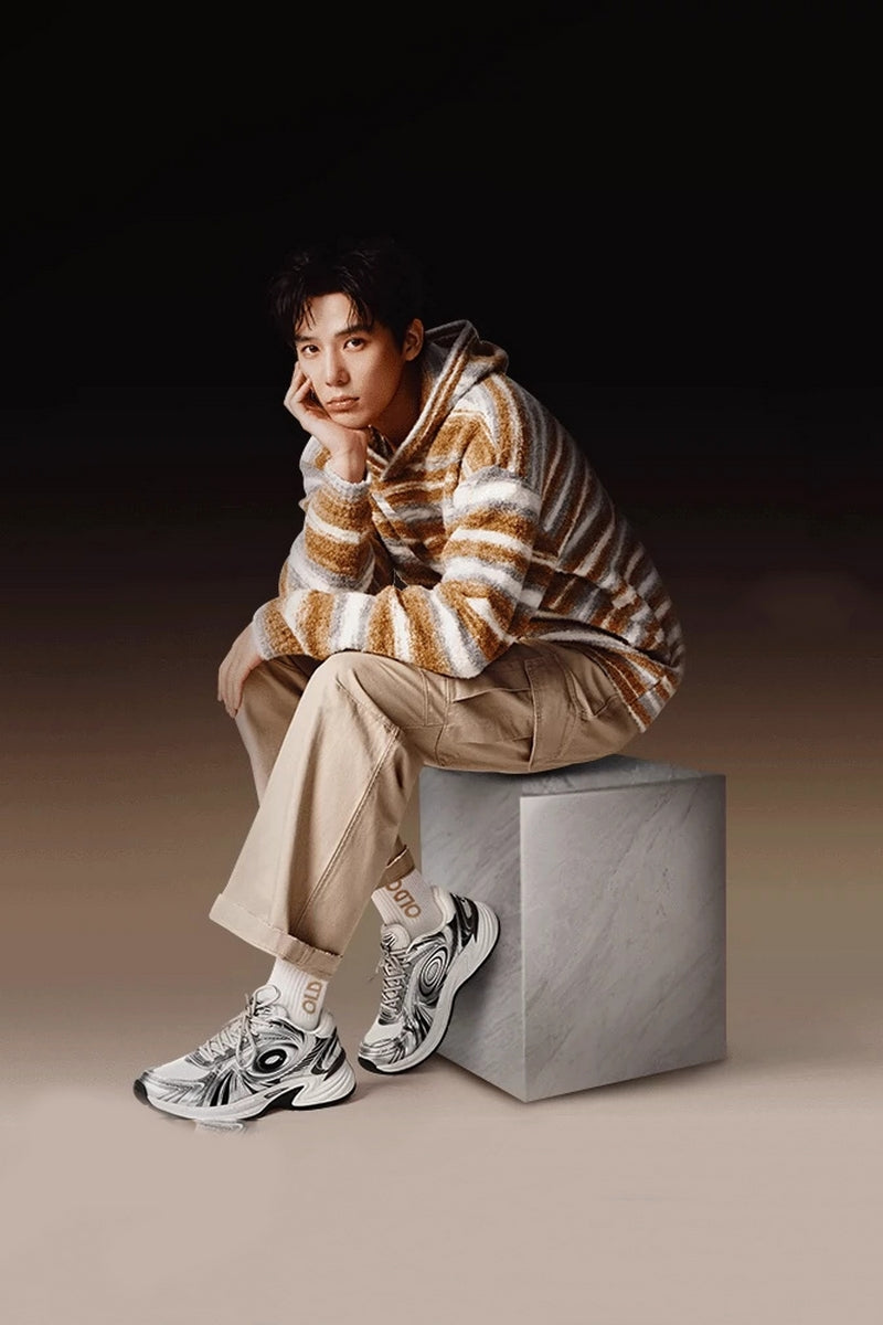 Metallic Running Sneakers Silver Black - Wolvess