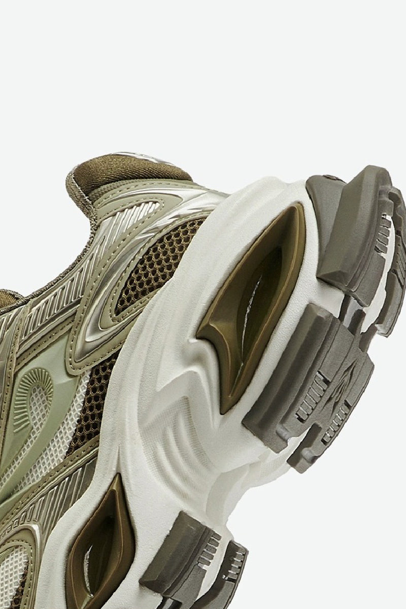 Dual-Eye Platform Running Sneakers - Wolvess