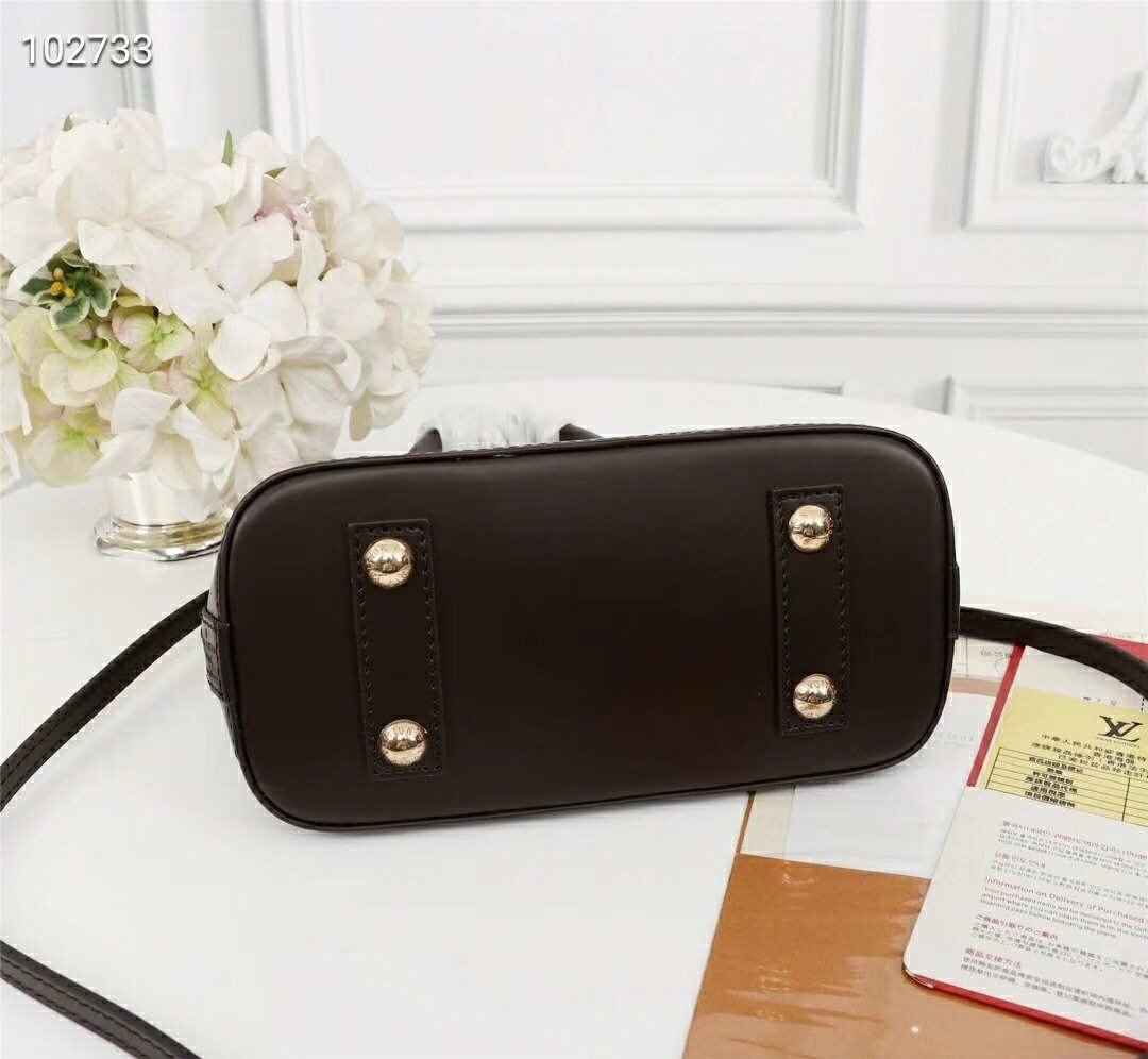 VL - Luxury Edition Monogram Bags LUV 300