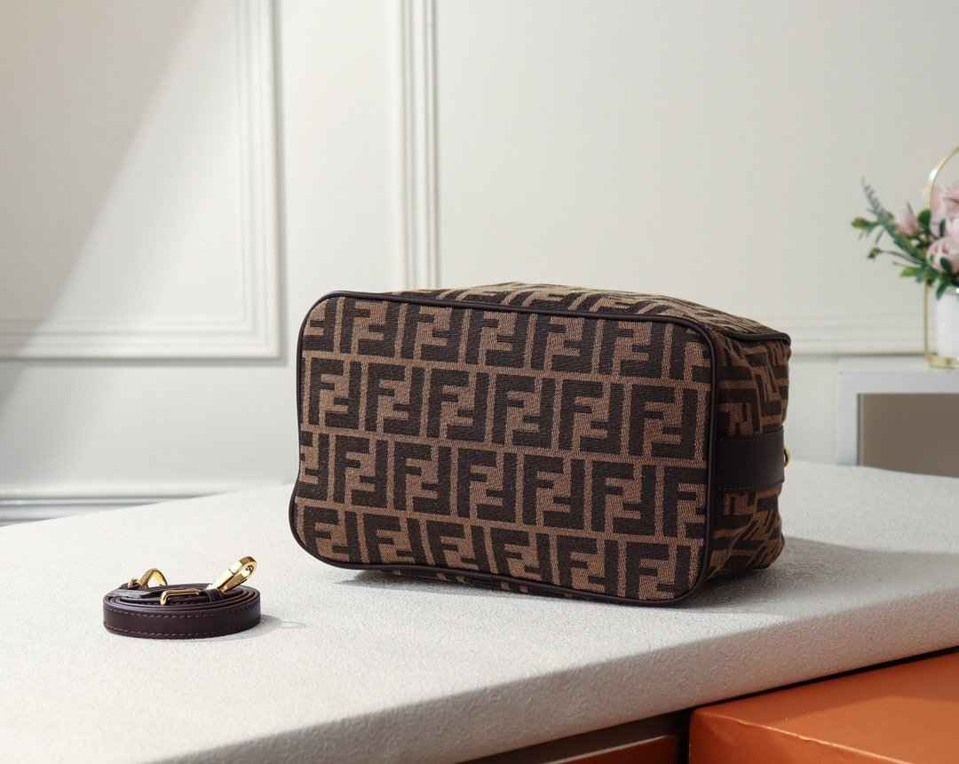 VL - Luxury Edition Bags FEI 100