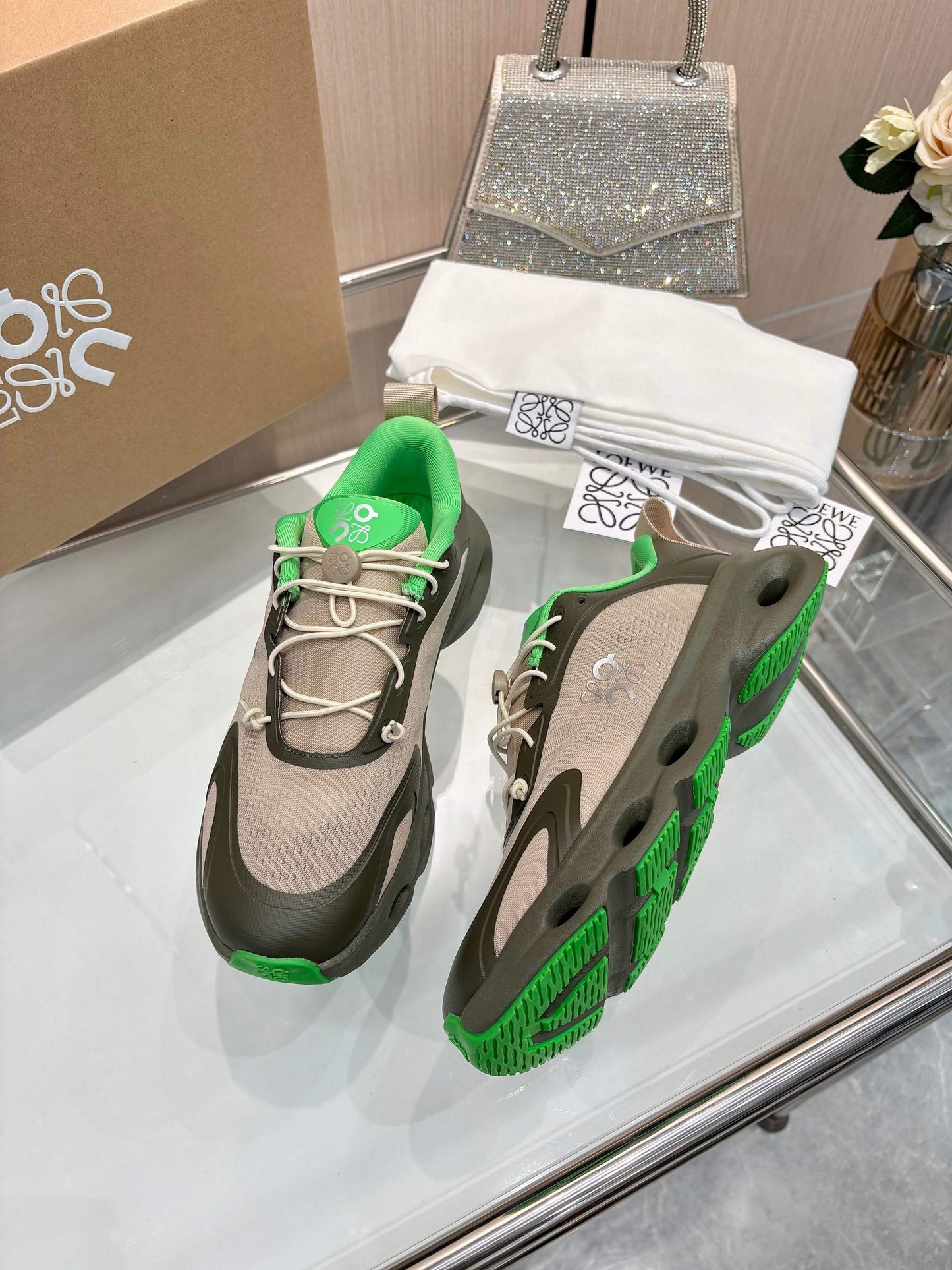 LOEWE x On Cloudsolo loewe