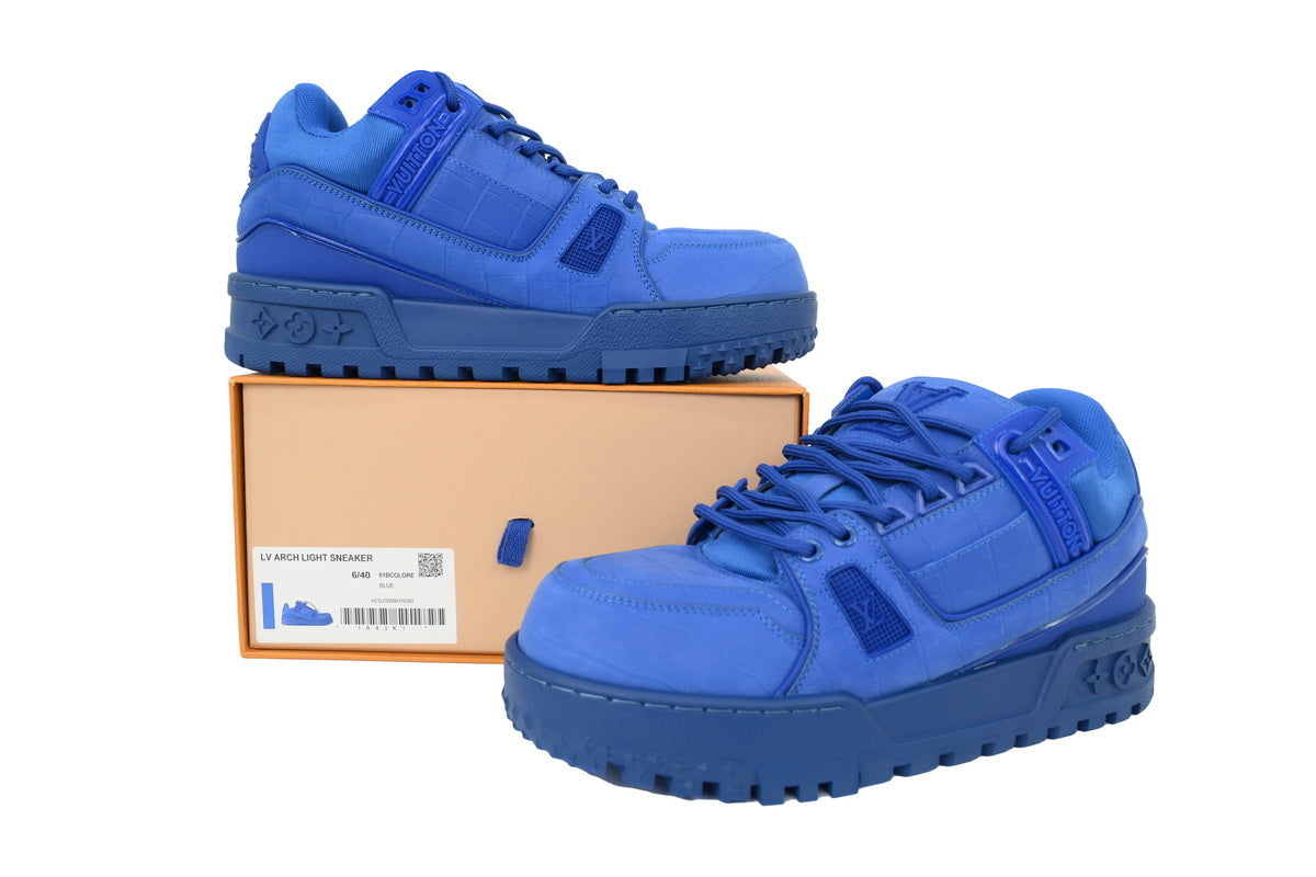 Monogram LV Arch Light Sneaker louis vuitton
