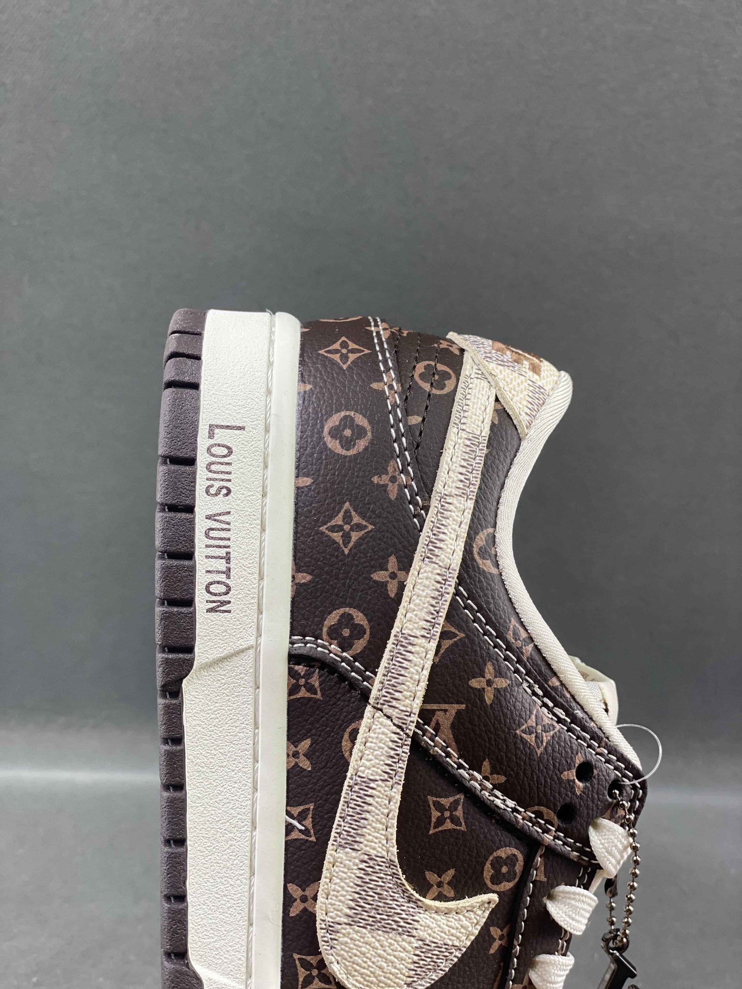 Custom Air Jordan 1 LV SJ2068-255 - Unique Style and Authenticity